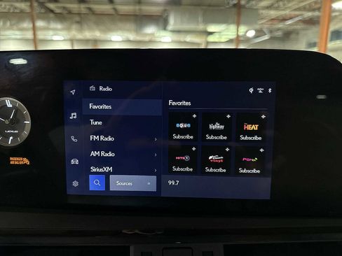 Used 2023 Lexus ES 350 w/ Premium Package FWD image 20
