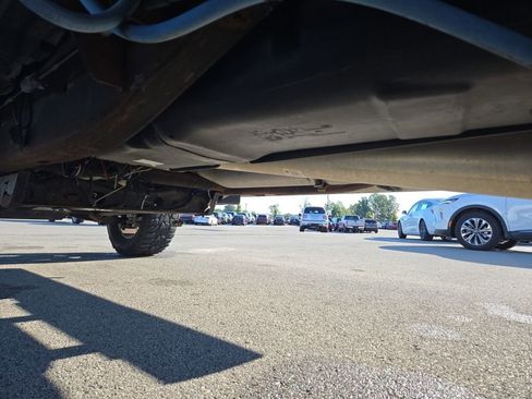 Used 2015 GMC Sierra 2500 SLT w/ Duramax Plus Package image 15