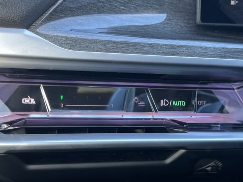 Used 2023 BMW 760i xDrive 760i xDrive w/ Executive Package image 14