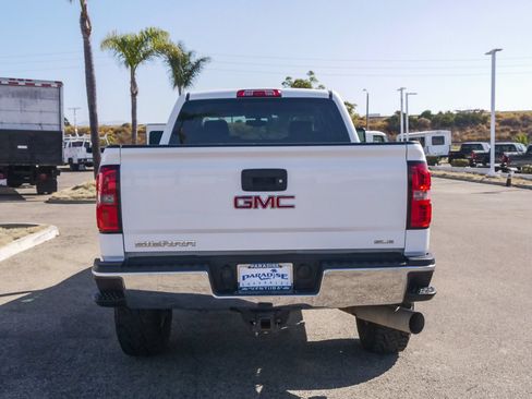 Used 2016 GMC Sierra 2500 SLE w/ SLE Preferred Package AWD/4WD image 8