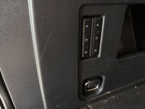 Used 2022 Ford Expedition Max XLT image 19