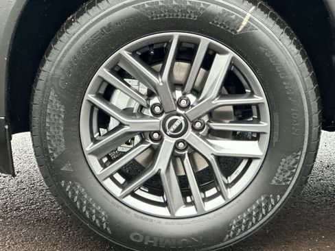 New 2026 Nissan Rogue S image 24