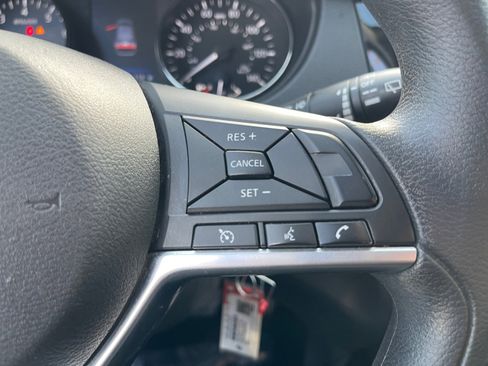 Used 2022 Nissan Rogue Sport S image 20