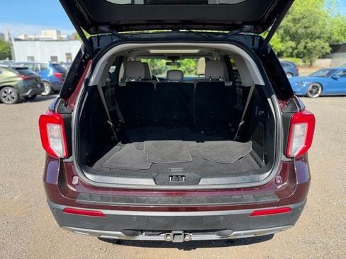 Used 2023 Ford Explorer XLT w/ Equipment Group 202A AWD/4WD image 10