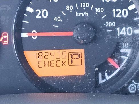 Used 2014 Nissan Xterra X w/ Nevada Tow Package image 9