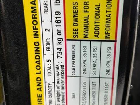 Used 2015 Ford F150 Platinum w/ Equipment Group 701A Luxury AWD/4WD image 16