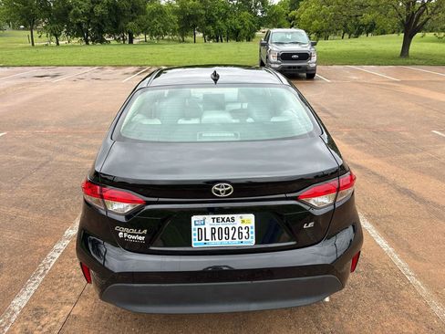 Used 2023 Toyota Corolla LE image 10