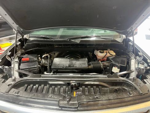 Used 2025 Chevrolet Silverado 1500 High Country AWD/4WD image 32