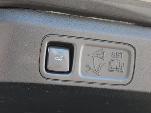 Used 2021 Ford Expedition Max Limited image 28