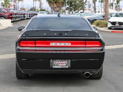 Used 2010 Dodge Challenger SE RWD image 5