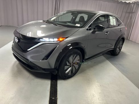 Used 2023 Nissan Ariya FWD image 3