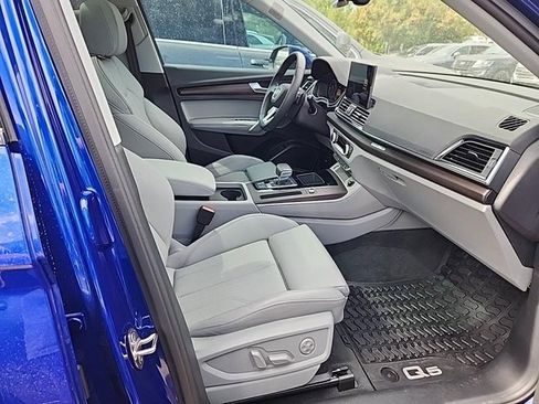 Certified 2023 Audi Q5 e Premium Plus image 8