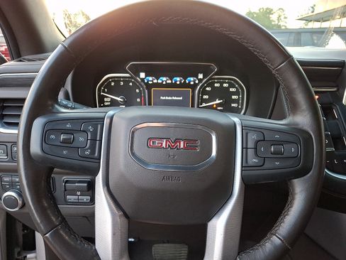 Certified 2021 GMC Yukon SLT w/ SLT Luxury Plus Package AWD/4WD image 21