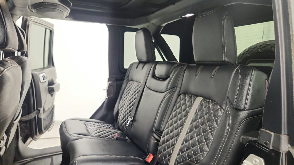 Used 2021 Jeep Wrangler Unlimited Sport AWD/4WD image 43
