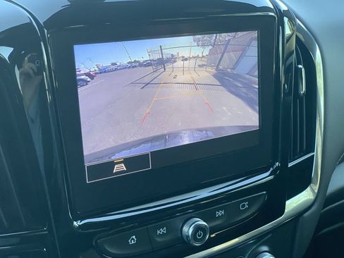 Certified 2023 Chevrolet Traverse LT AWD/4WD image 12