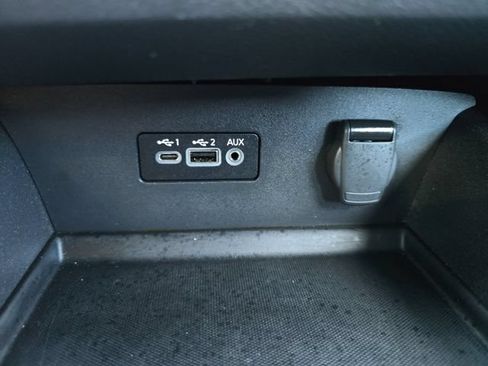 Used 2025 Nissan Altima 2.5 SV FWD image 6