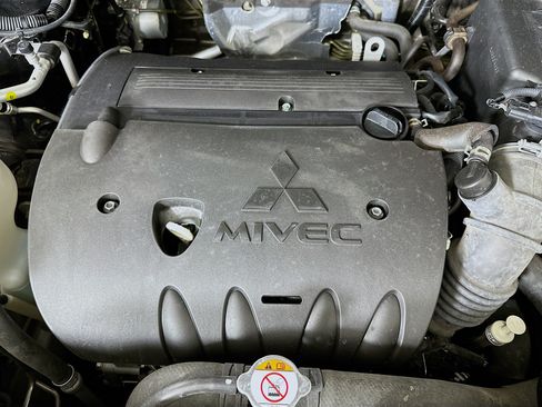Used 2024 Mitsubishi Outlander Sport AWD image 31