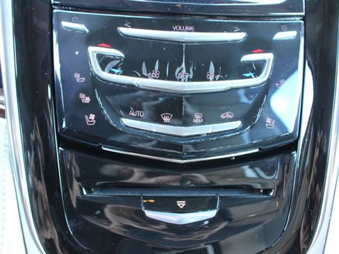 Used 2015 Cadillac Escalade ESV Premium image 57