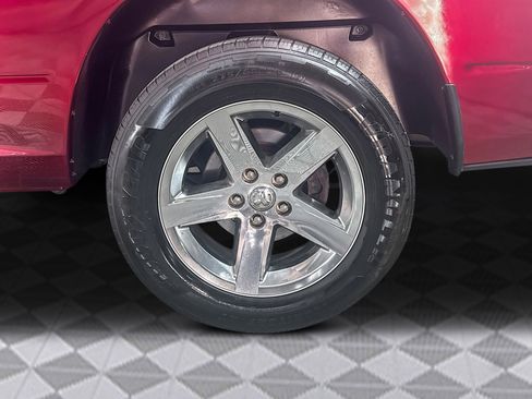 Used 2017 RAM 1500 Express image 31