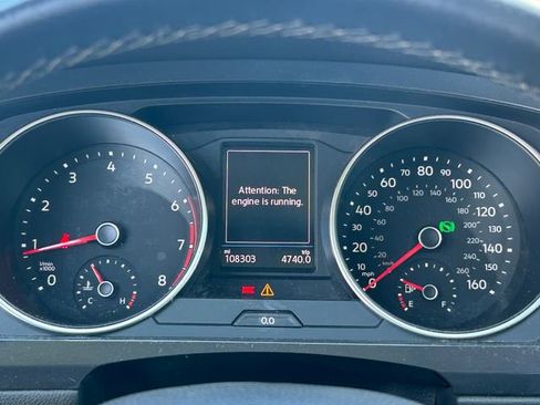 Used 2018 Volkswagen Tiguan SE w/ Panoramic Sunroof Package AWD/4WD image 23