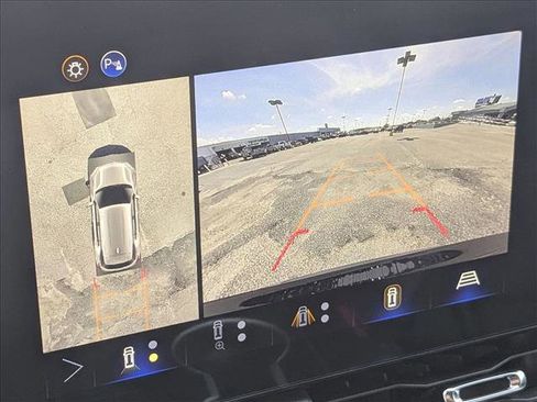 New 2026 Chevrolet Equinox LT w/ Safety and Technology Package image 11