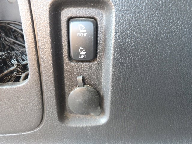 Used 2010 Ford Edge SEL AWD/4WD image 23