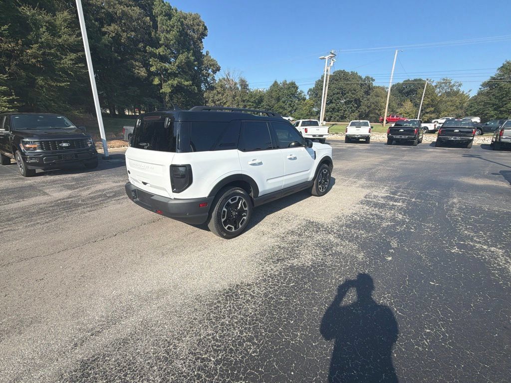 Used 2024 Ford Bronco Sport Outer Banks w/ Tech Package AWD/4WD image 3