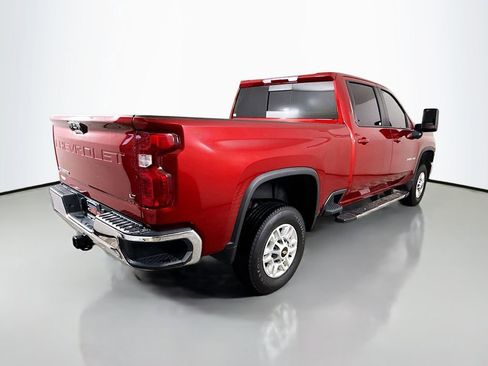 Used 2024 Chevrolet Silverado 2500 LT w/ Convenience Package image 7