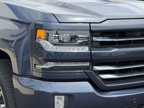 Used 2018 Chevrolet Silverado 1500 LTZ Z71 w/ Centennial Edition AWD/4WD image 12