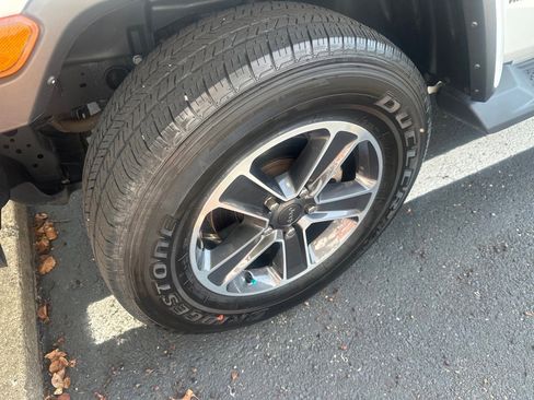 Used 2023 Jeep Wrangler Sahara w/ Cold Weather Group image 11