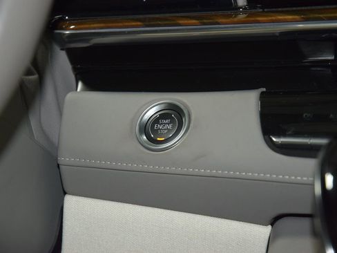 Used 2024 Cadillac Escalade ESV Sport Platinum w/ LPO, ONYX Package image 34