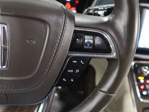 Used 2020 Lincoln Continental Reserve FWD image 34