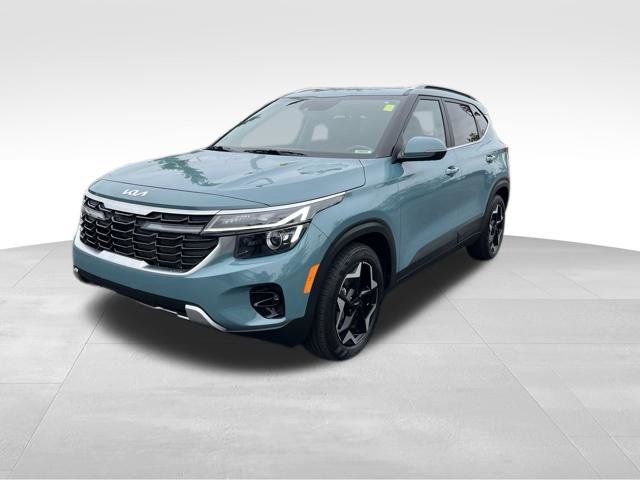 Certified 2025 Kia Seltos EX w/ EX Sunroof Package FWD image 4