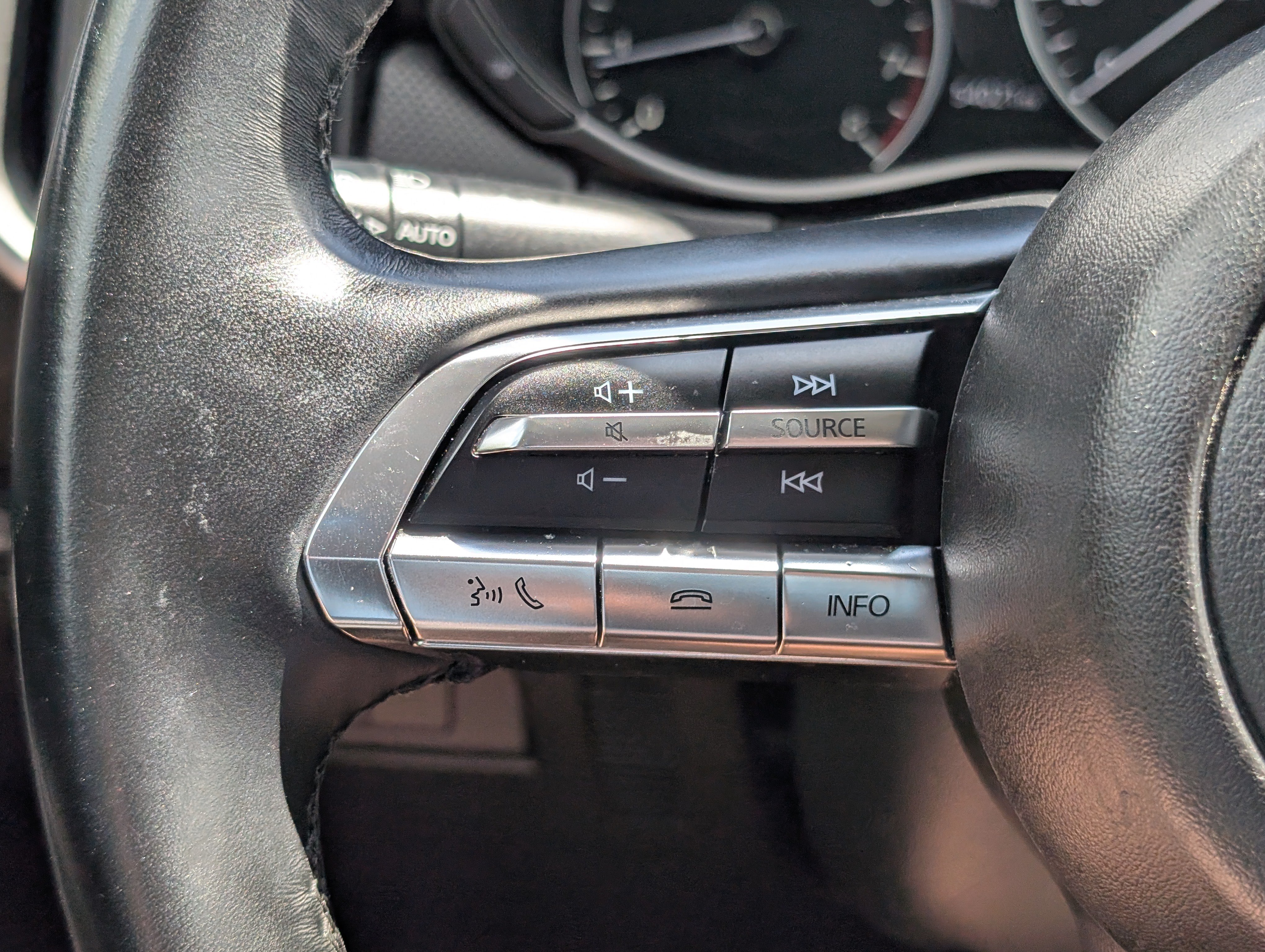Used 2025 MAZDA CX-50 AWD 2.5 S w/ Preferred Package image 19
