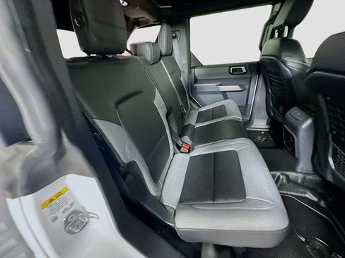 Used 2023 Ford Bronco Black Diamond image 25