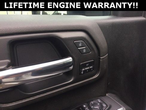 Certified 2022 GMC Sierra 3500 Denali image 10