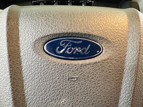 Used 2013 Ford F150 Platinum image 15