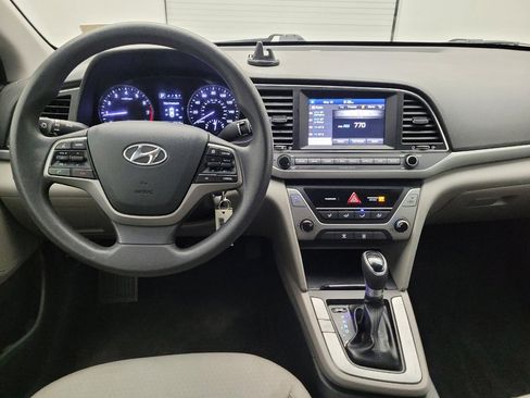 Used 2018 Hyundai Elantra SEL FWD image 22