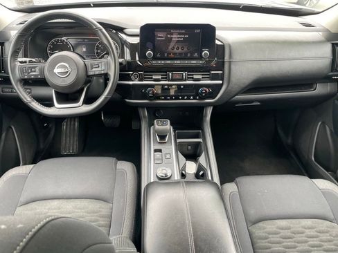 Certified 2025 Nissan Pathfinder SV w/ Cargo Package AWD/4WD image 11