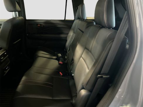 Used 2025 Honda Passport TrailSport image 26