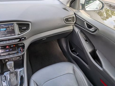 Used 2019 Hyundai Ioniq Limited FWD image 18