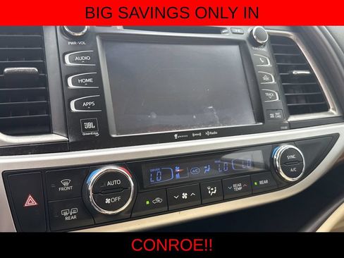 Used 2018 Toyota Highlander Limited FWD image 21