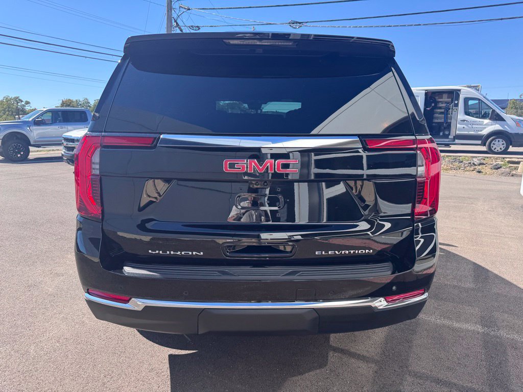 Used 2026 GMC Yukon Elevation w/ Elevation Premium Package AWD/4WD image 4