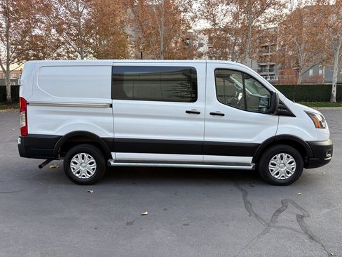 Used 2024 Ford Transit 250 Low Roof w/ Exterior Upgrade Package image 7