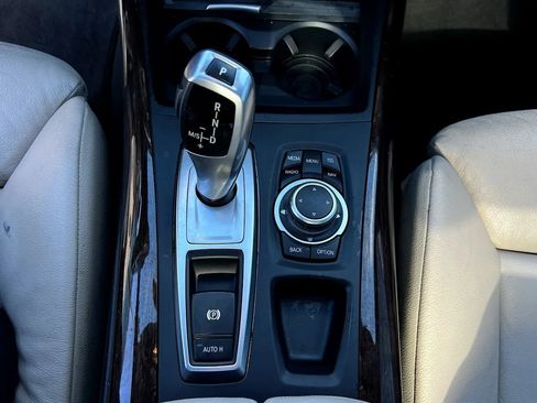 Used 2013 BMW X5 xDrive35i w/ Convenience Pkg image 16