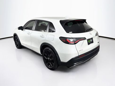 Used 2023 Honda HR-V Sport image 5