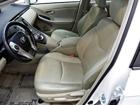 Used 2010 Toyota Prius Five image 8