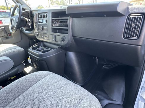 New 2025 GMC Savana 2500 w/ Driver Convenience Package RWD image 29