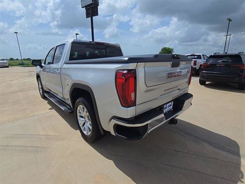 Used 2021 GMC Sierra 1500 SLT RWD image 7