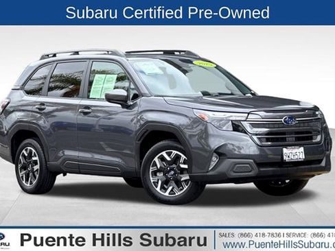 Certified 2025 Subaru Forester Premium AWD/4WD image 1